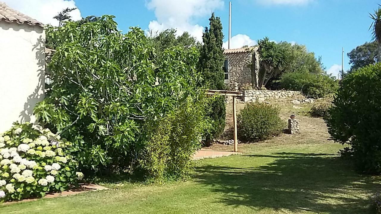 Agriturismo La Valletta Hotel Санта Тереза Галура Екстериор снимка