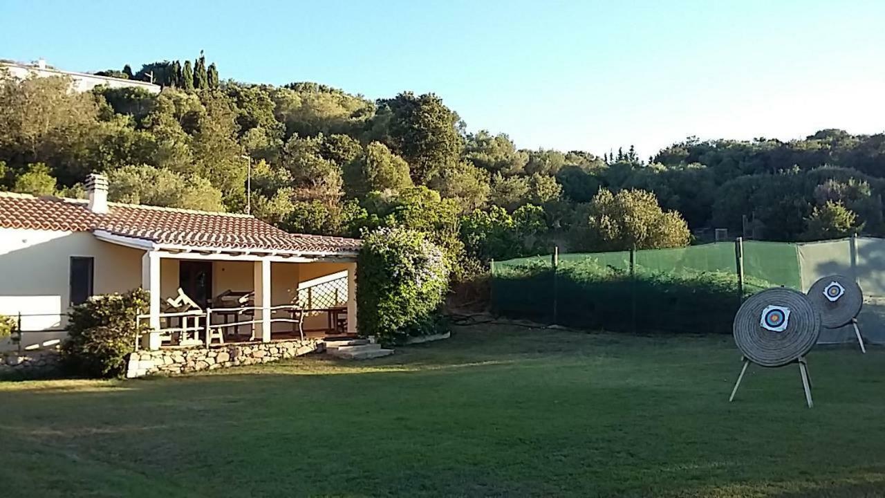 Agriturismo La Valletta Hotel Санта Тереза Галура Екстериор снимка