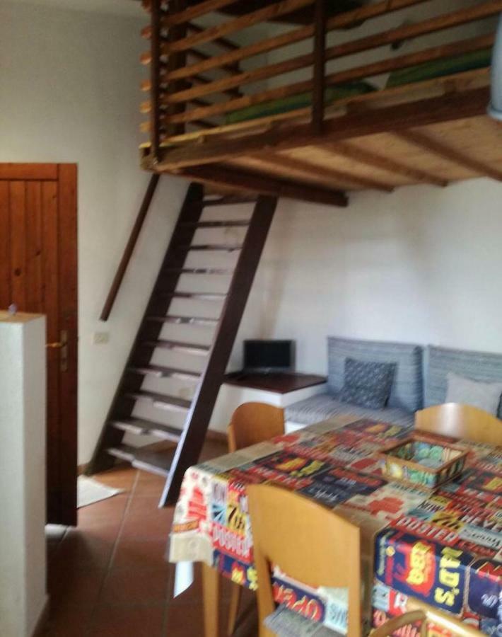 Agriturismo La Valletta Hotel Санта Тереза Галура Екстериор снимка
